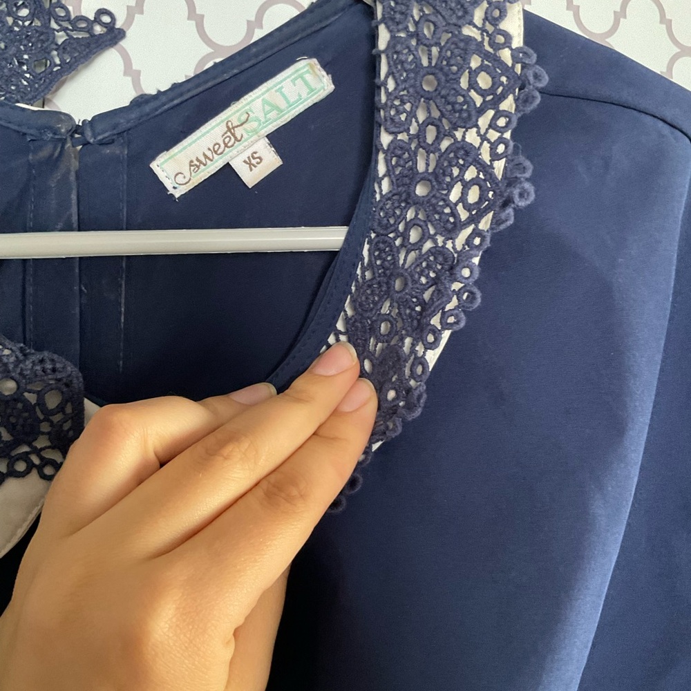 Vintage Navy blouse with Lace Collar